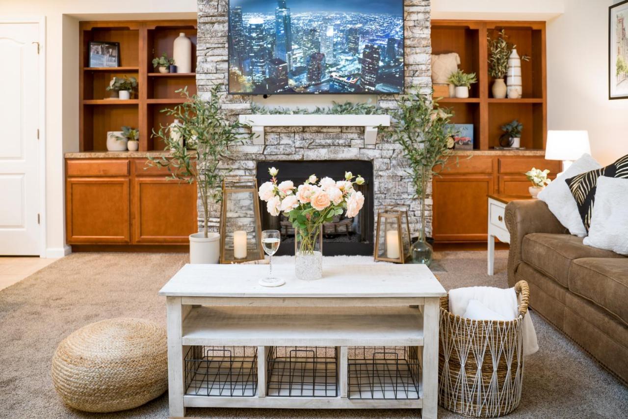 Luxe Quiet Townhouse W/Parking/Pool/By Dollywood Villa Pigeon Forge Luaran gambar